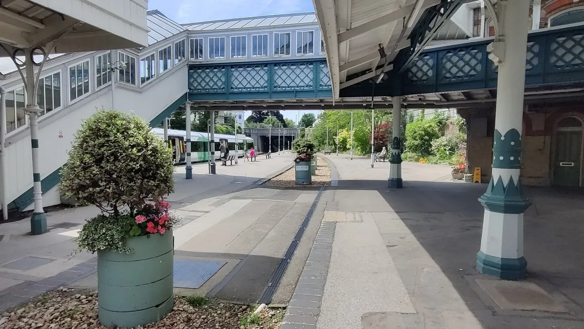 Lewes Railway Station, Lewes